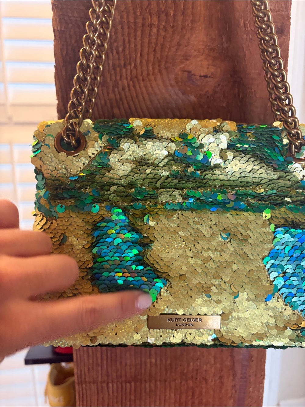 Kurt Geiger Sequin Chain Shoulder Bag in Green and Gold - Picture 6 of 6